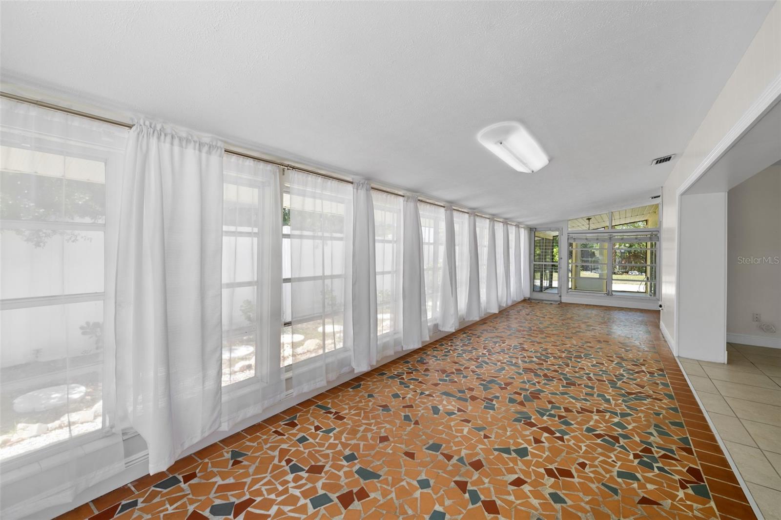 WHITFIELD COUNTRY CLUB ESTATES 1 - Residential