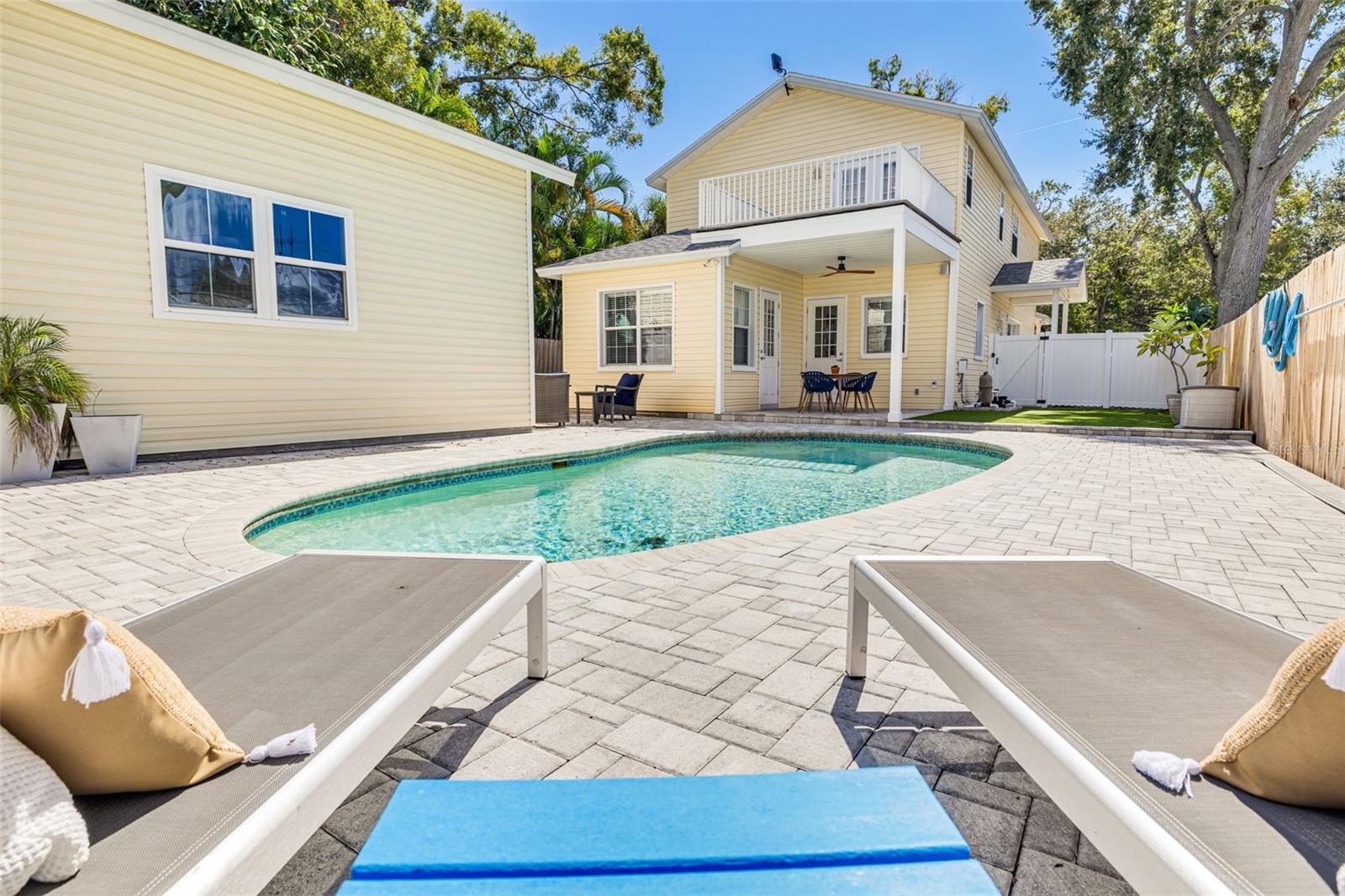 SPRING HILL REV - Residential