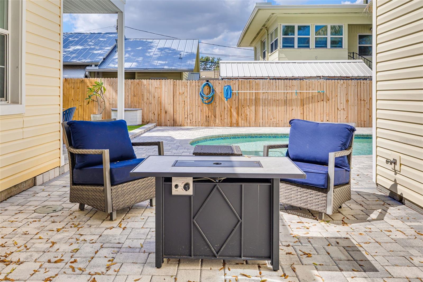 SPRING HILL REV - Residential