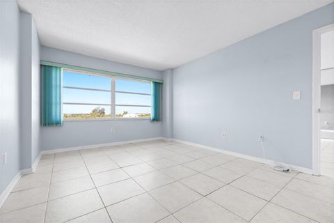 Condominium in SEMINOLE FL 8950 PARK BOULEVARD 14.jpg