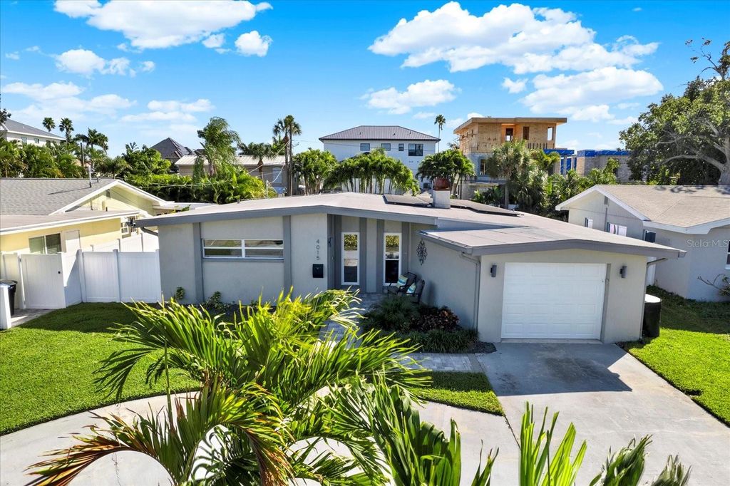 Photo of 4015 Overlook Drive NE, St Petersburg, FL 33703 (MLS # TB8401131)