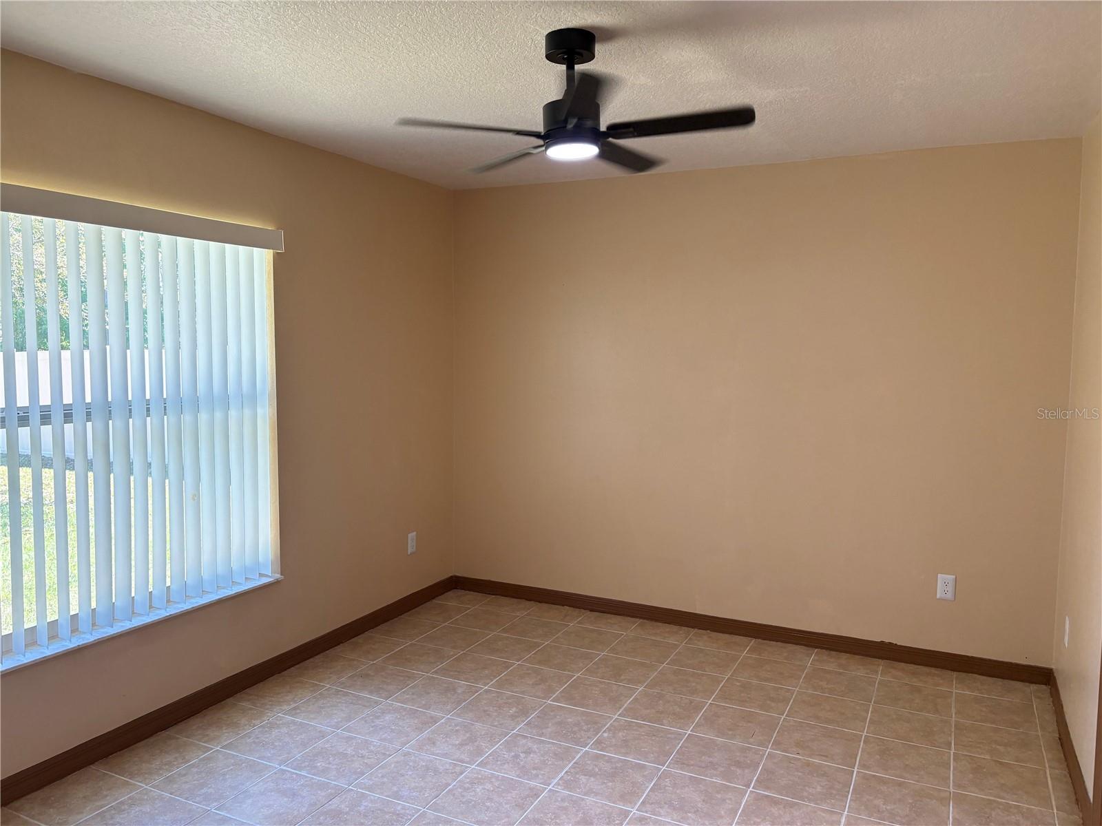 HOLLY CRK PH II - Residential