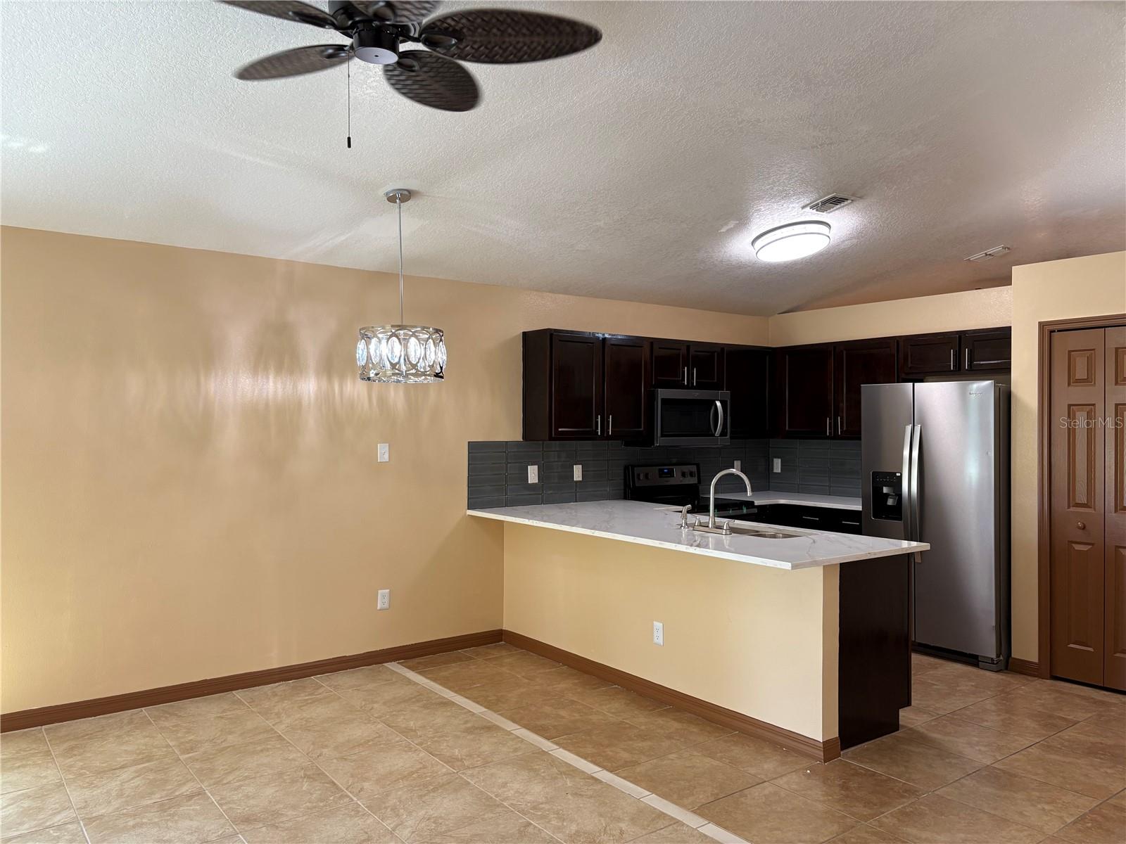 HOLLY CRK PH II - Residential