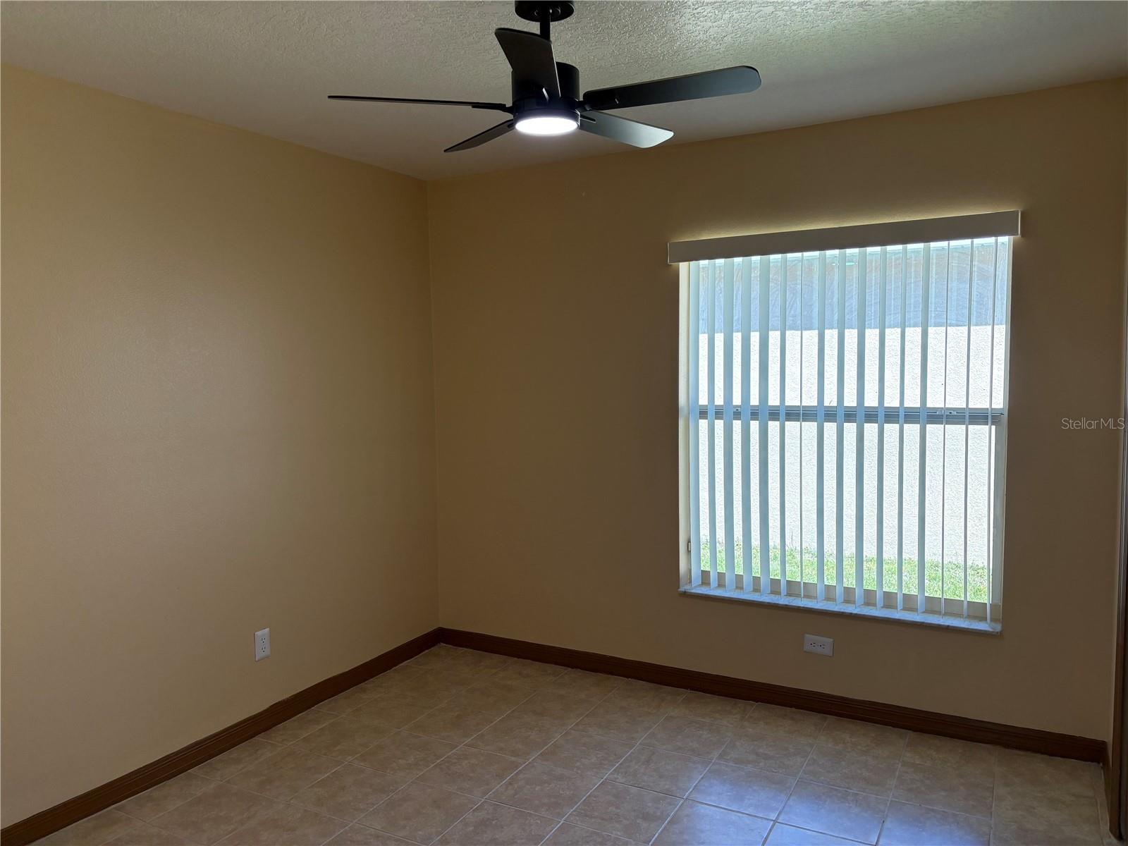 HOLLY CRK PH II - Residential