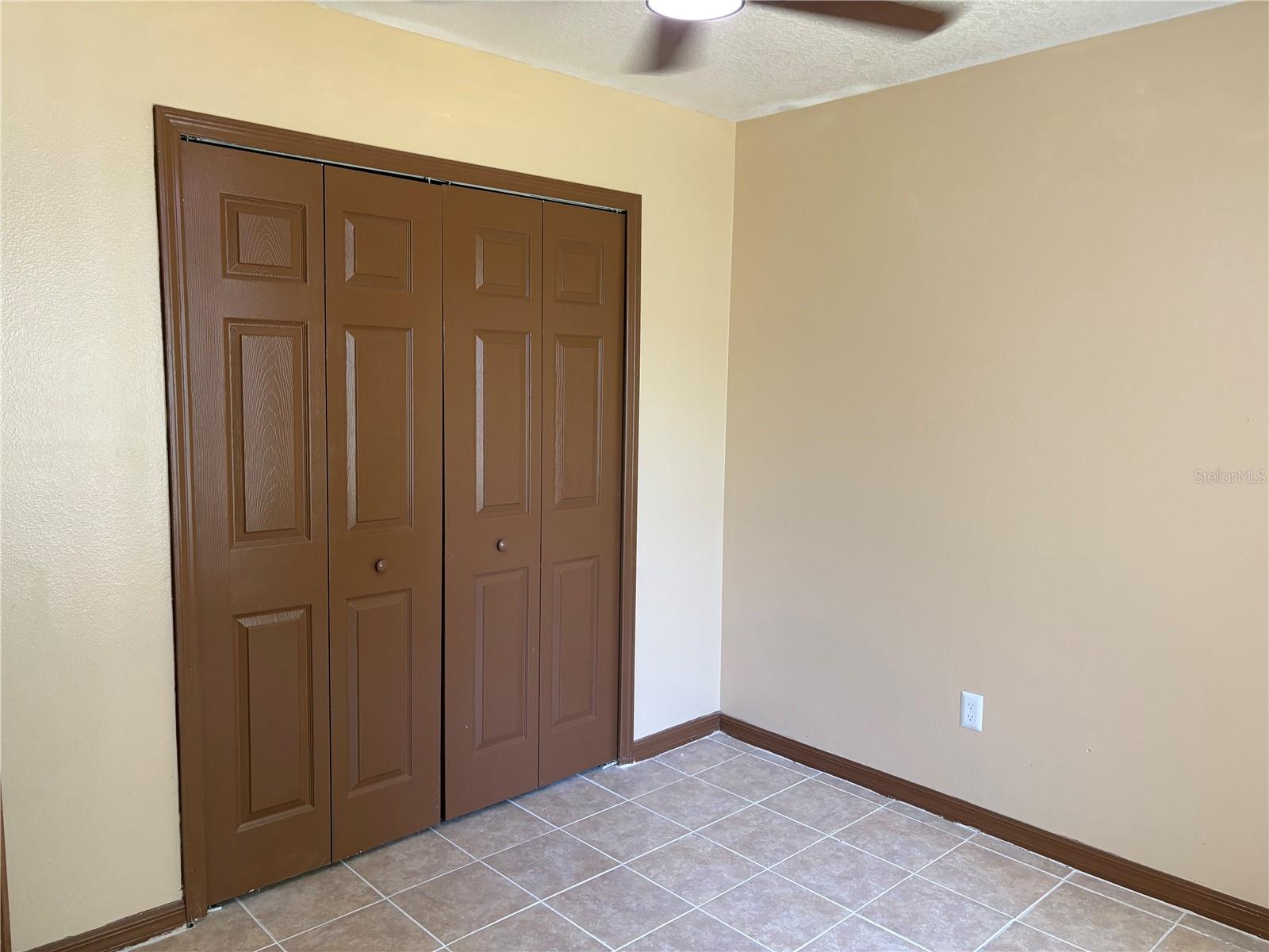 HOLLY CRK PH II - Residential