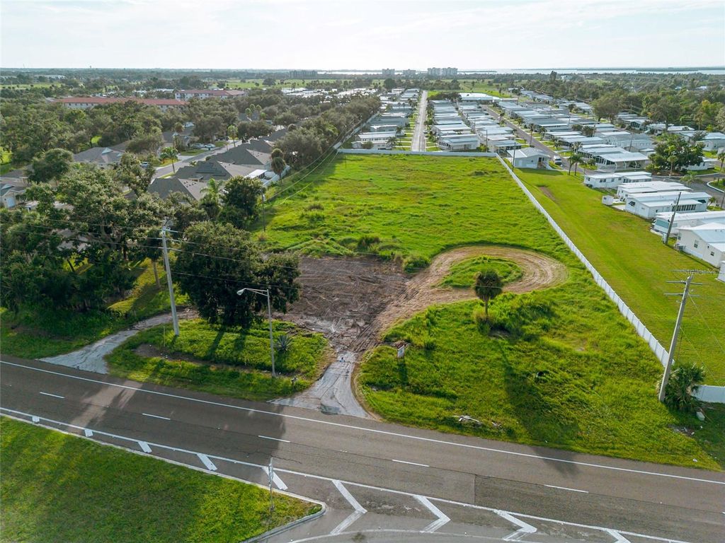 Photo of 2815 Us-41 N, Palmetto, FL 34221 (MLS # A4666068)
