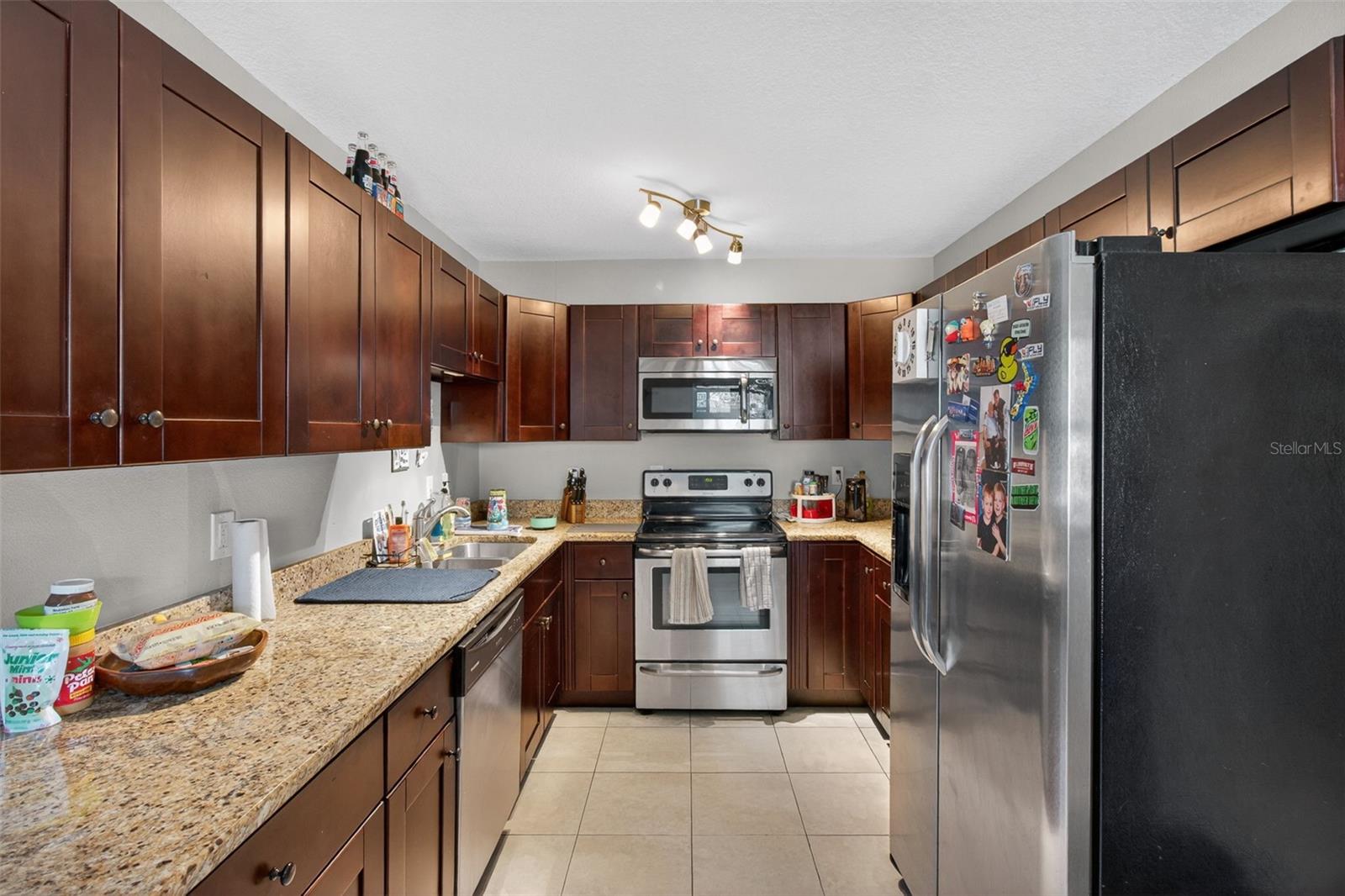 LAKE PEARL ESTATES - Residential