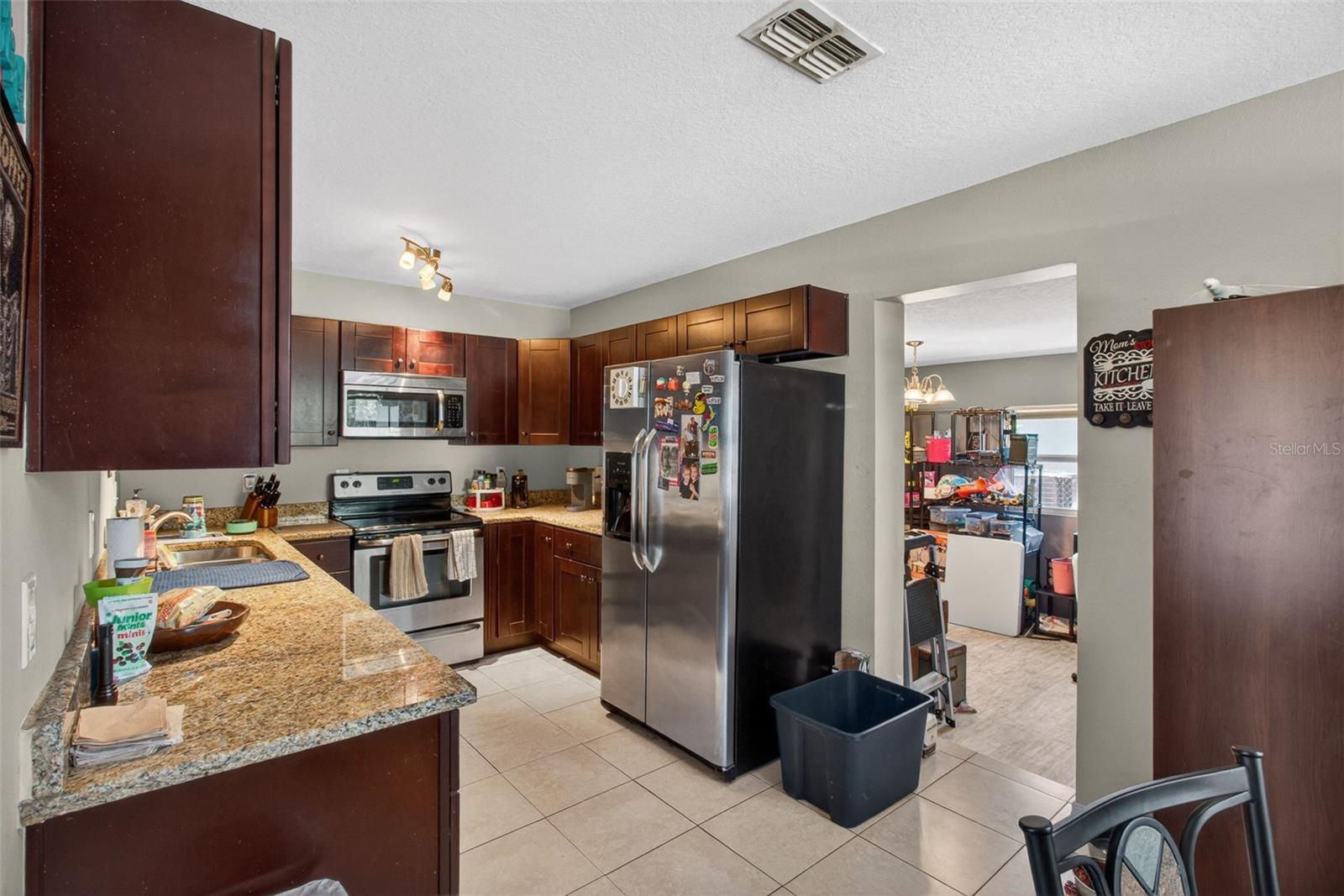 LAKE PEARL ESTATES - Residential