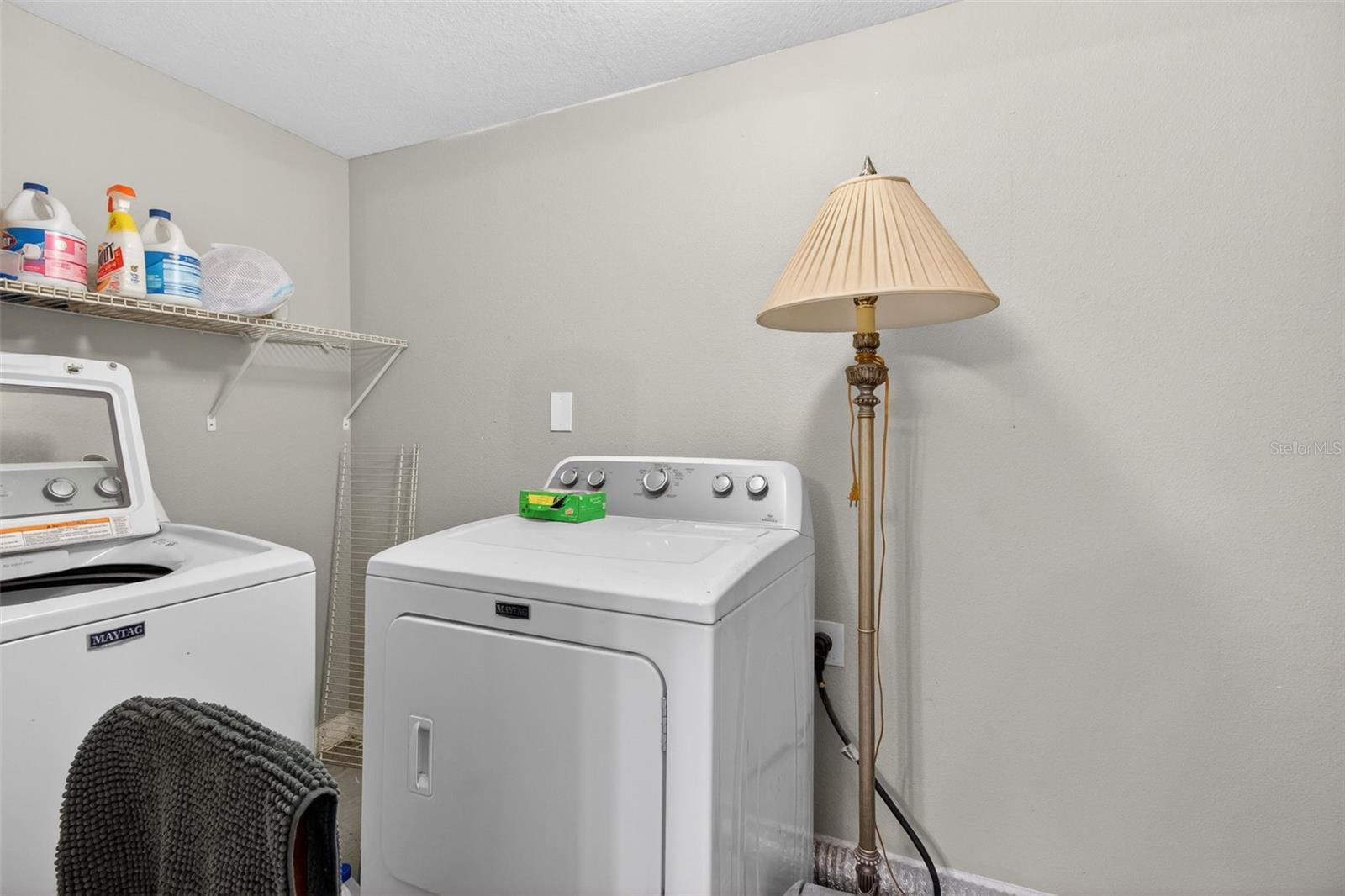 LAKE PEARL ESTATES - Residential