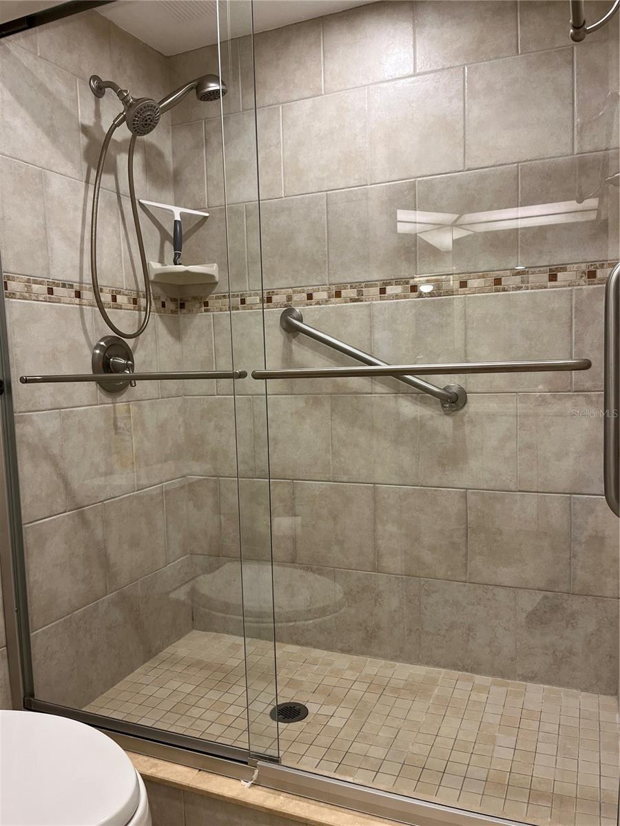 EDGEWATER POINTE AT PERICO BAY CLUB - Residential Lease