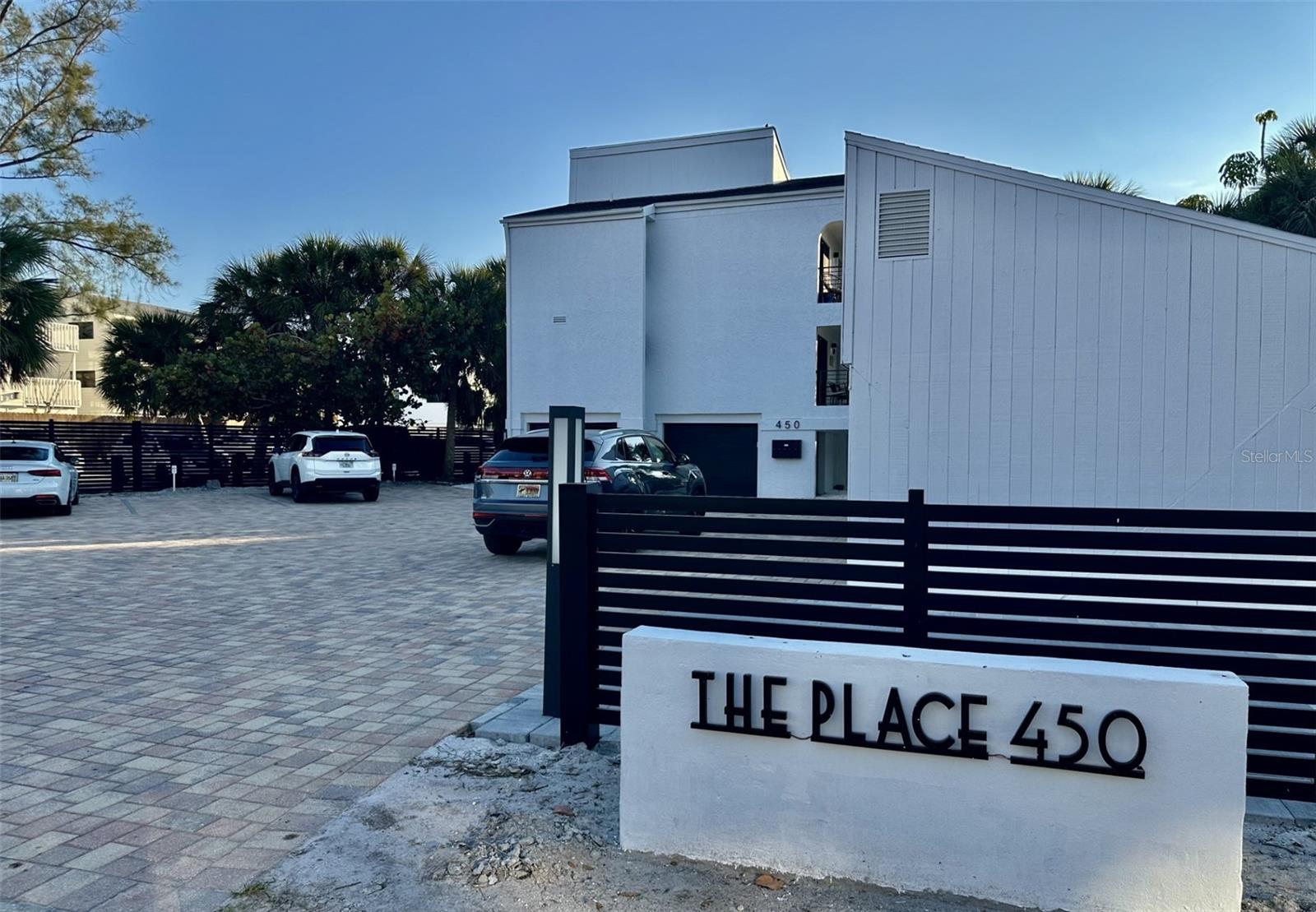 PLACE 450 - Residential