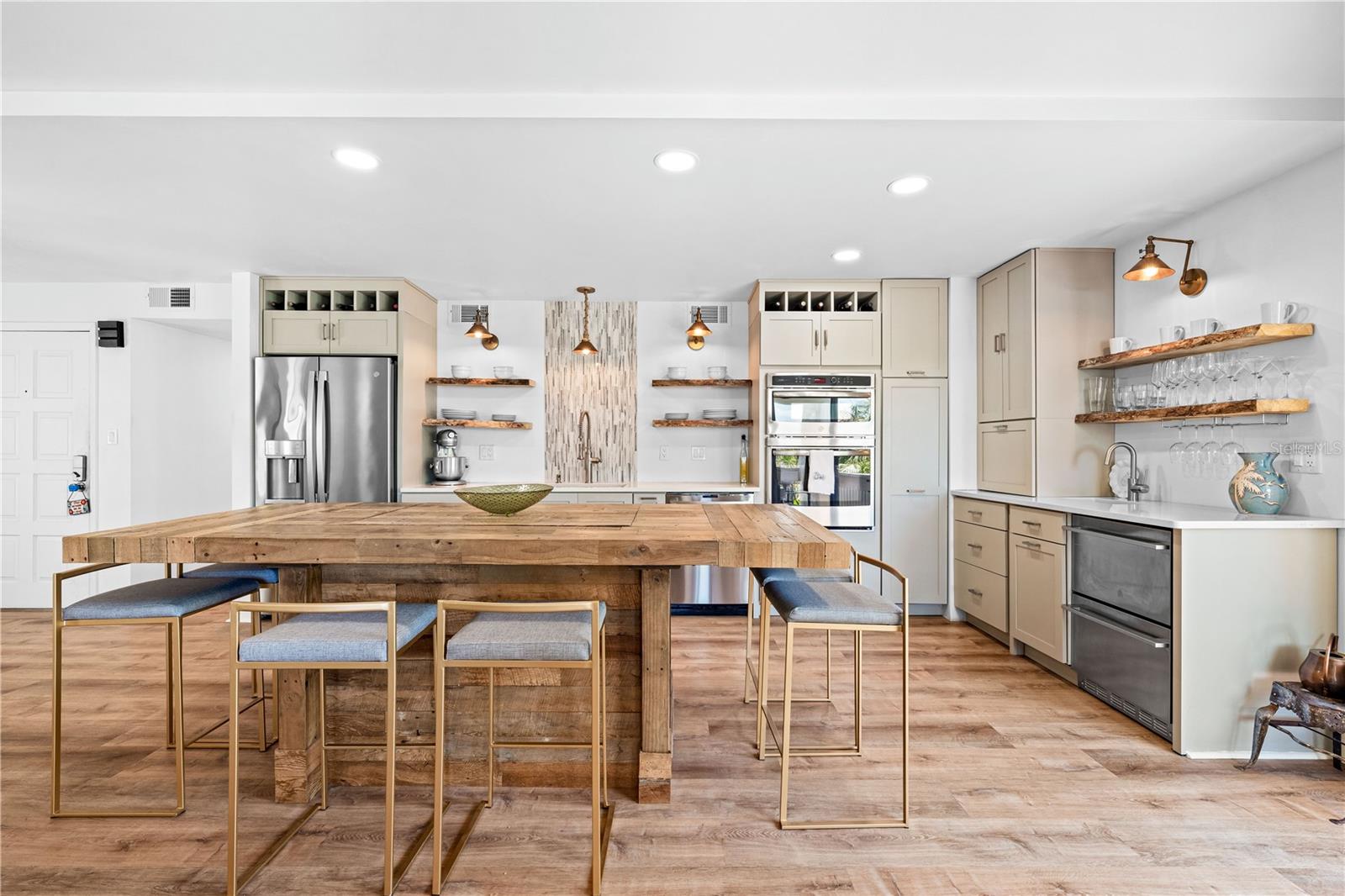 PLACE 450 - Residential