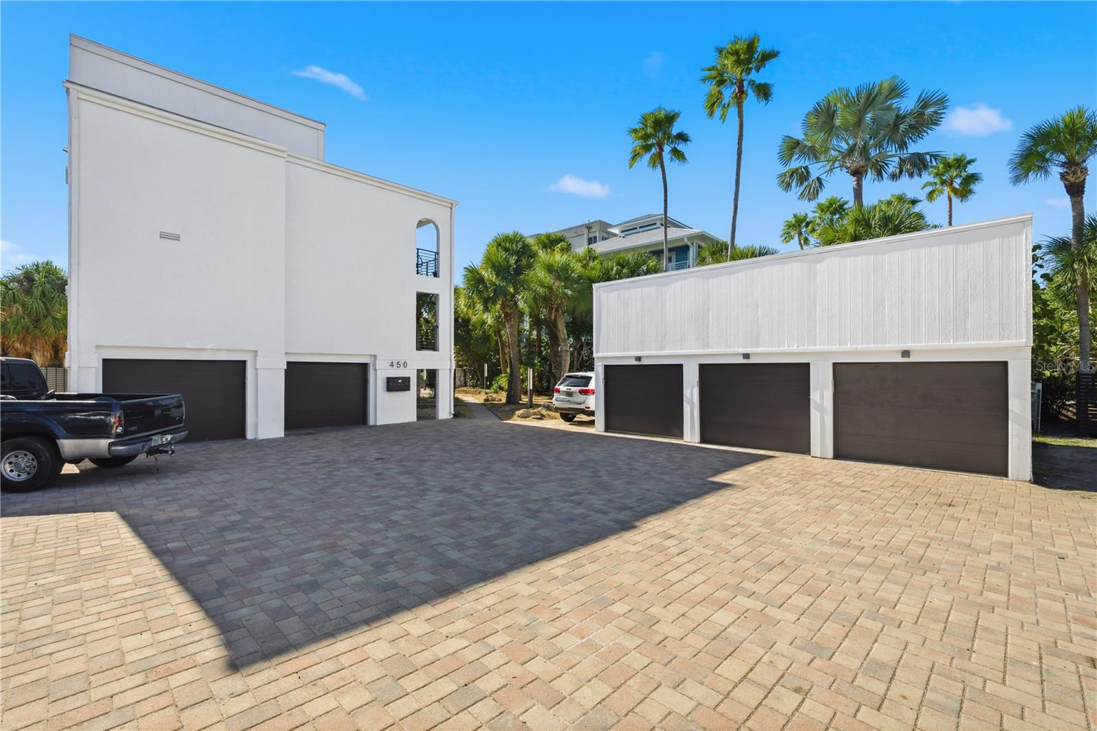 PLACE 450 - Residential