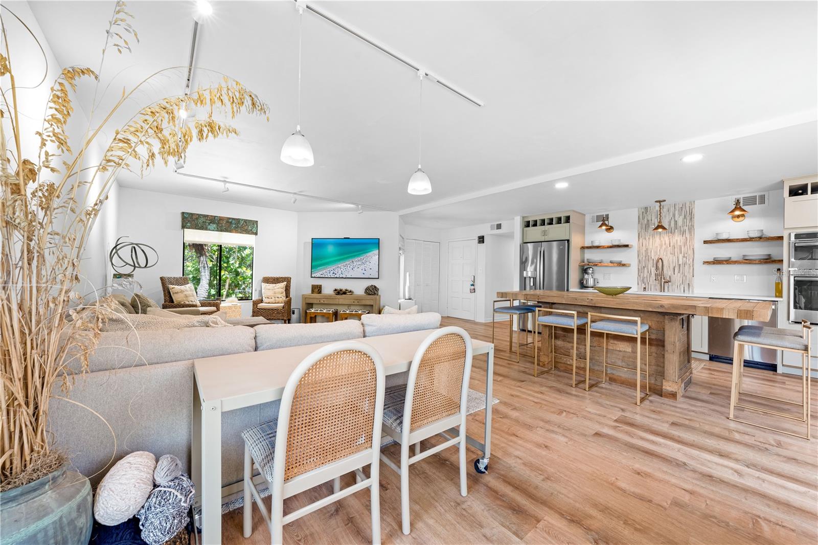 PLACE 450 - Residential