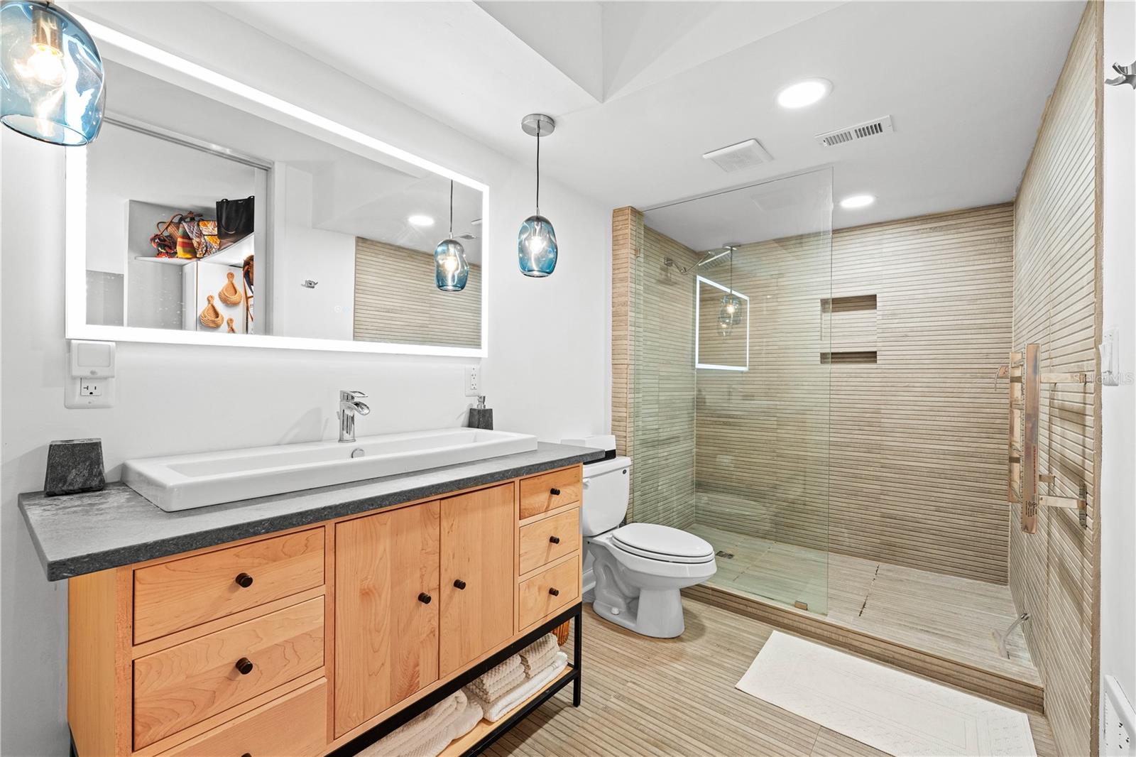 PLACE 450 - Residential