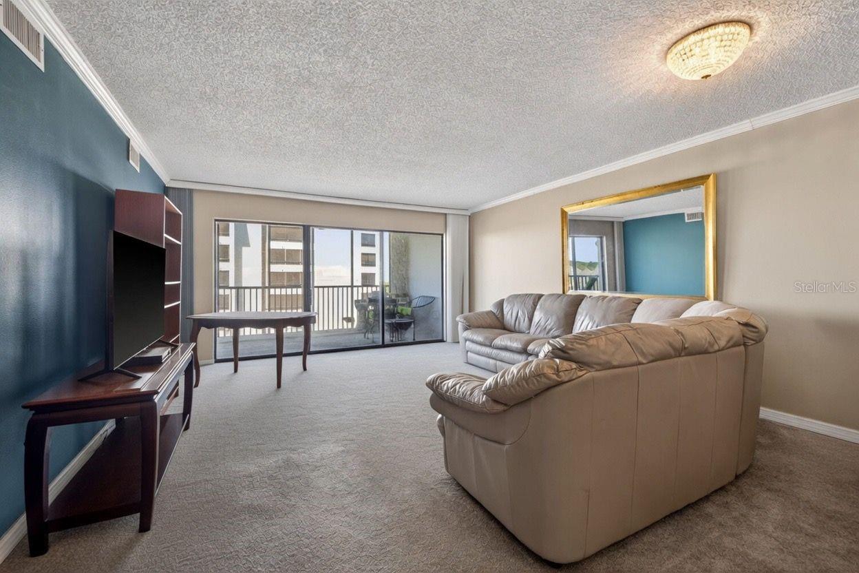 14820 14820 RUE DE BAYONNE APT 402