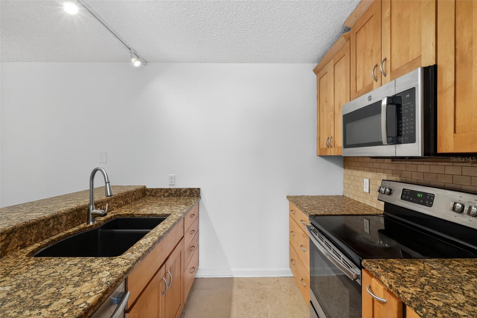 WEDGE WOOD OF PALM HARBOR - Residential