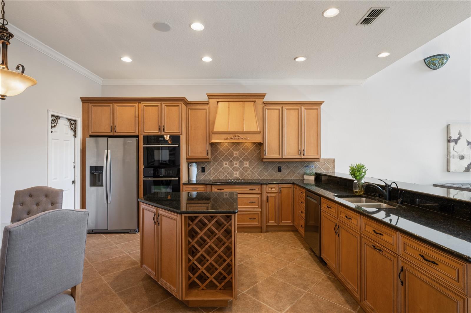 MIRABELLA AT VIZCAYA PHASE THREE - Residential