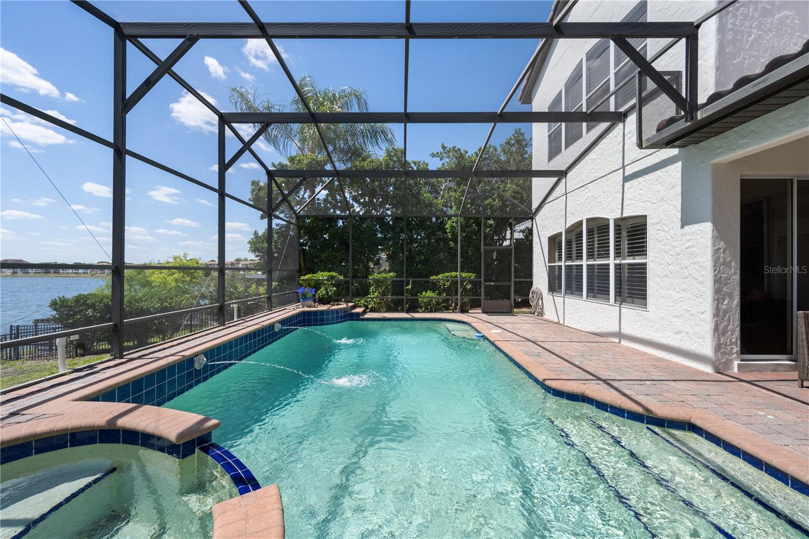 MIRABELLA AT VIZCAYA PHASE THREE - Residential