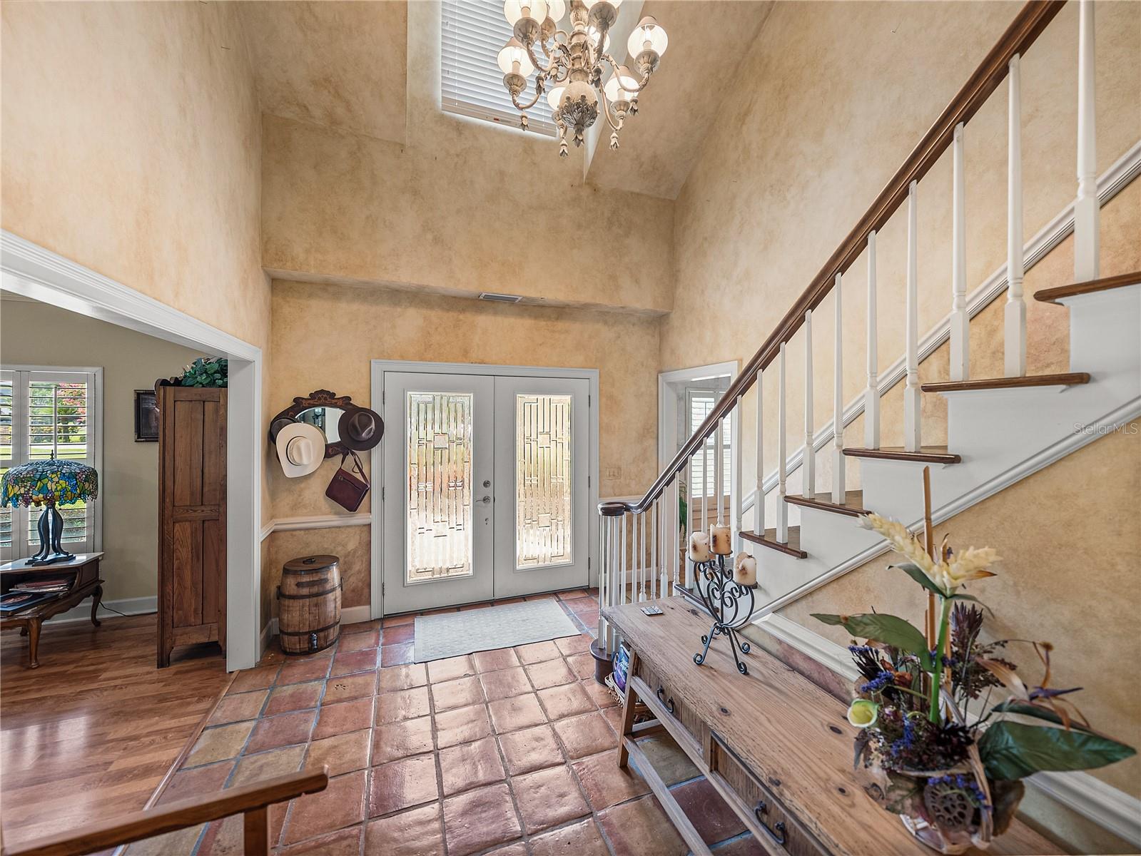 1123 CYPRESS POINT W