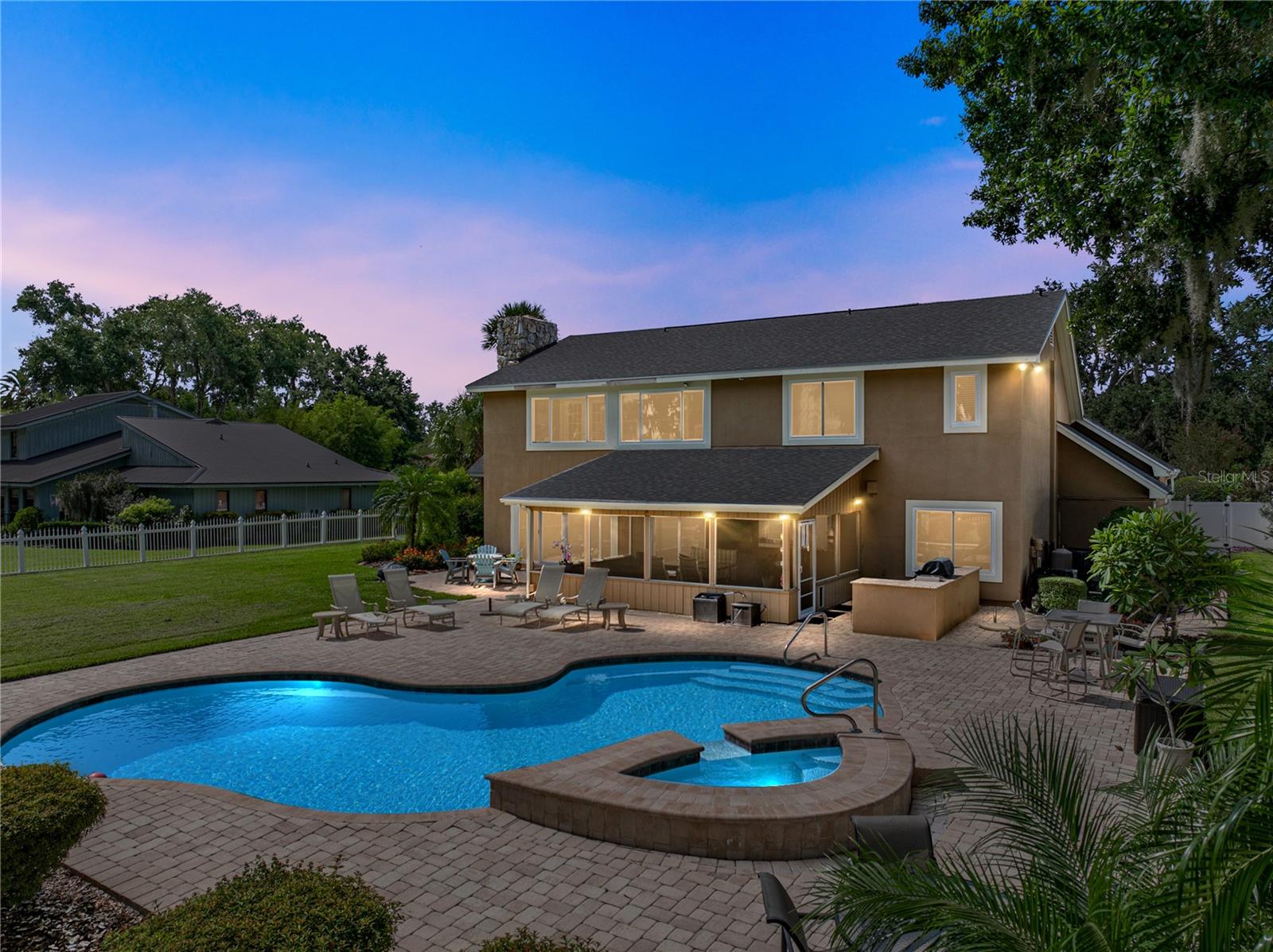 CYPRESS POINT - Residential