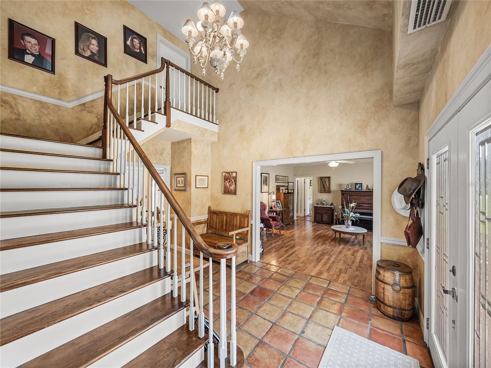 CYPRESS POINT - Residential