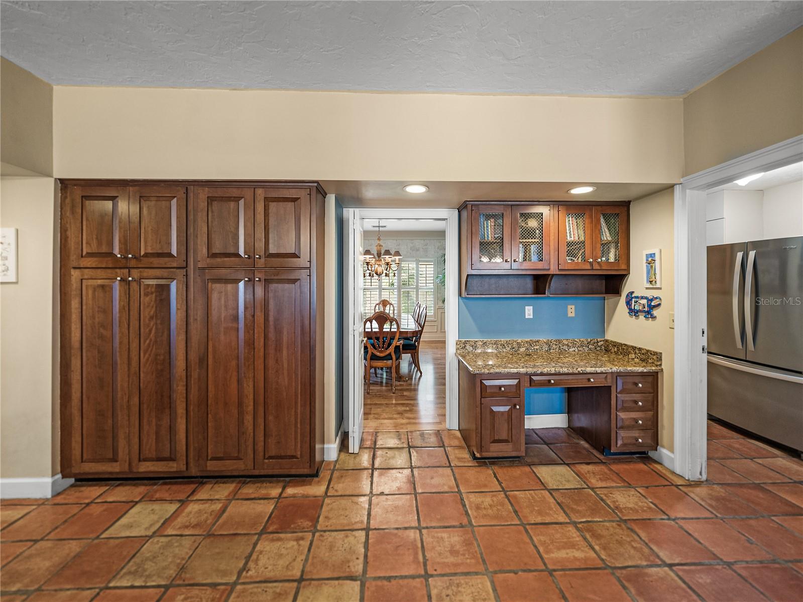 CYPRESS POINT - Residential