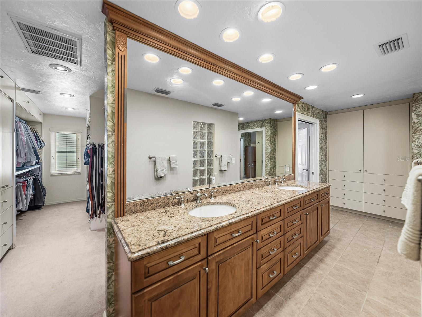 CYPRESS POINT - Residential