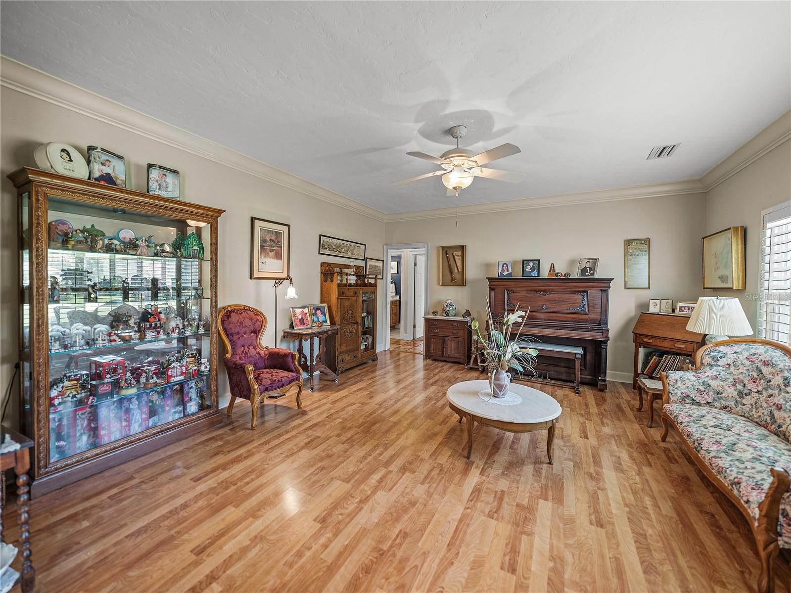 CYPRESS POINT - Residential