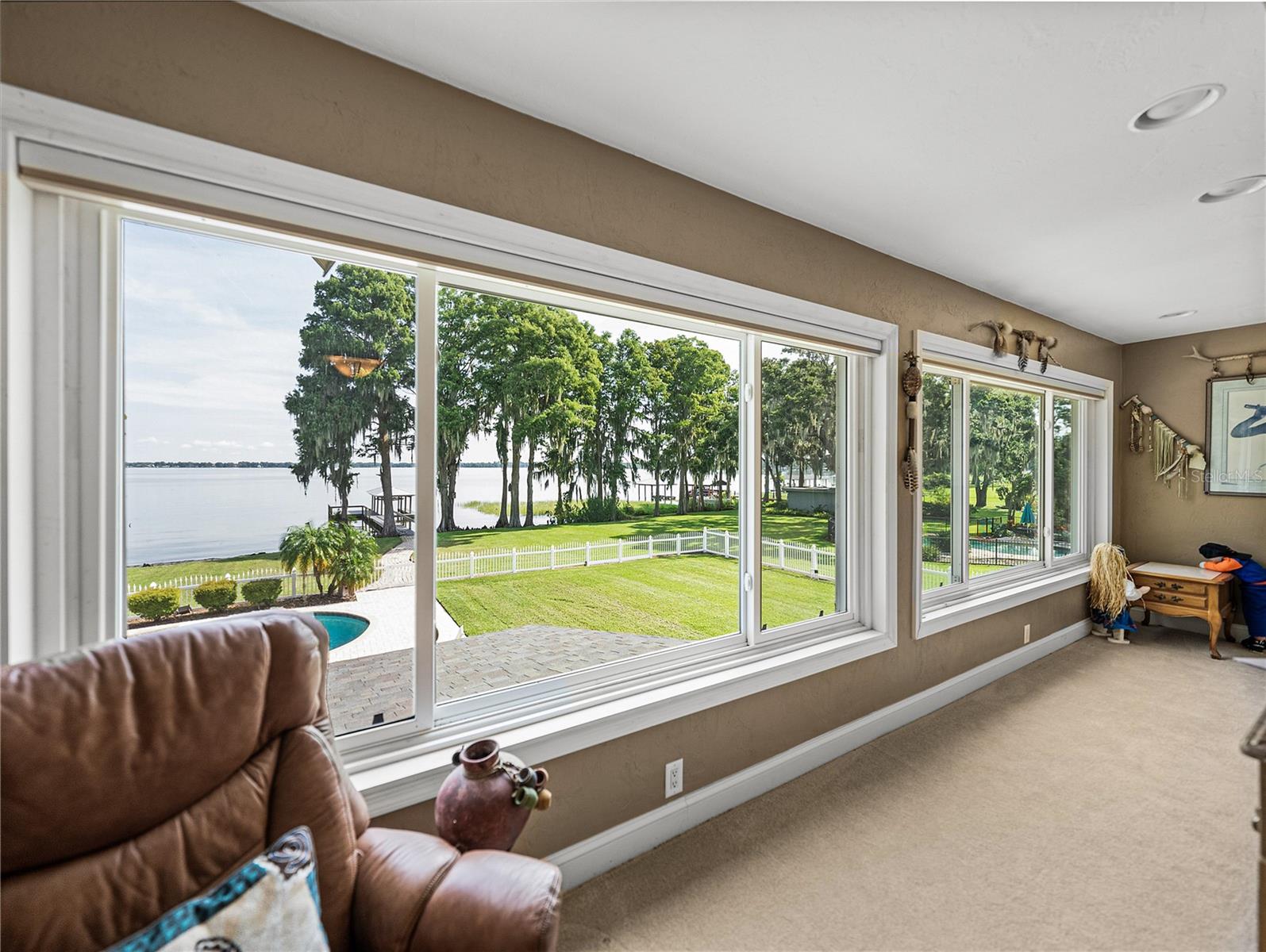 CYPRESS POINT - Residential