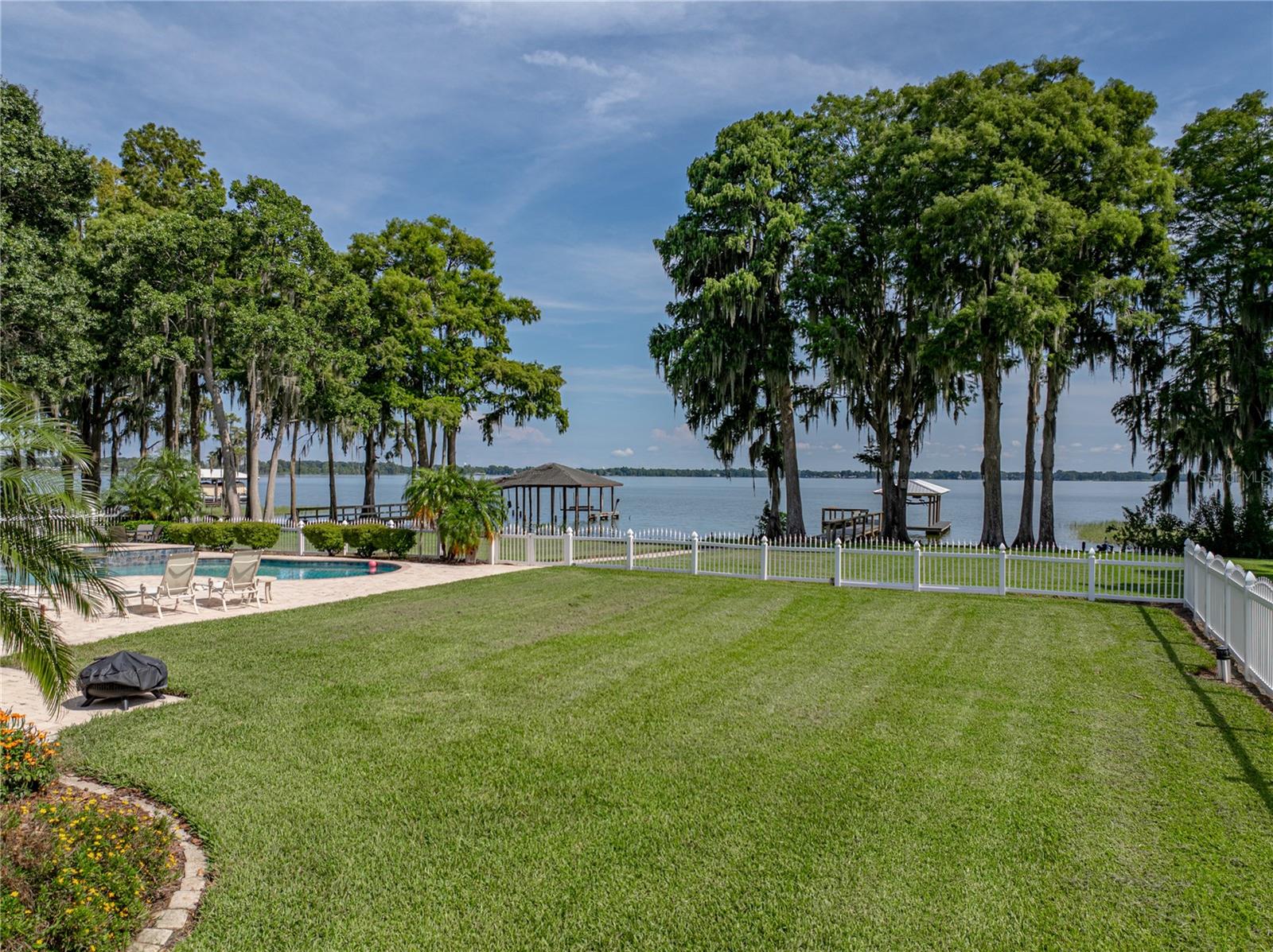 CYPRESS POINT - Residential