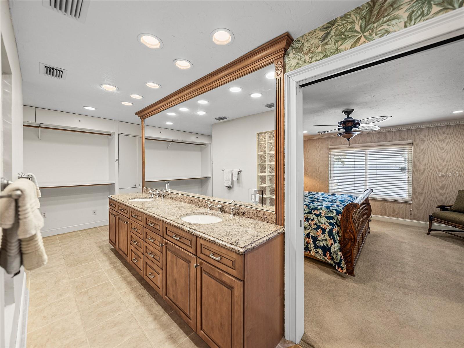 CYPRESS POINT - Residential