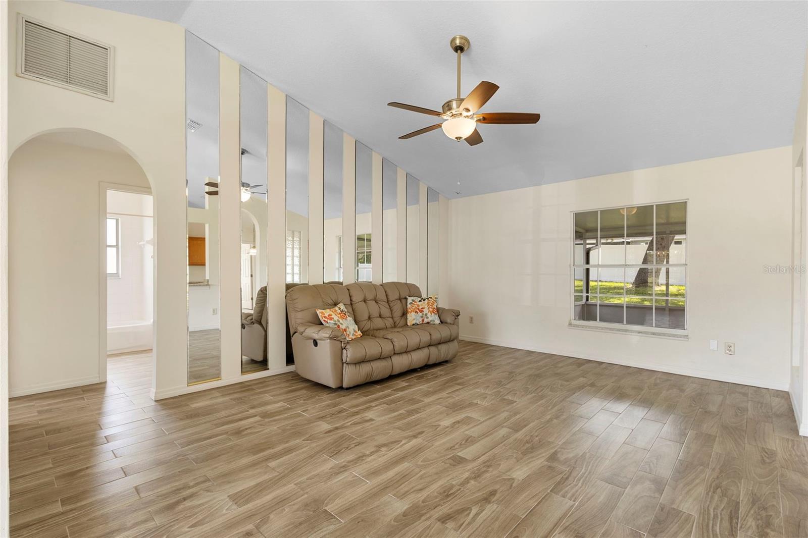 DELTONA LAKES UNIT 66 - Residential