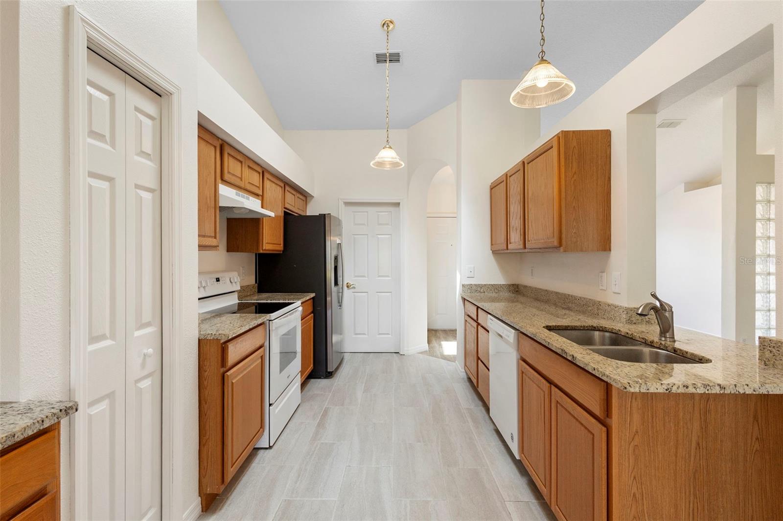 DELTONA LAKES UNIT 66 - Residential