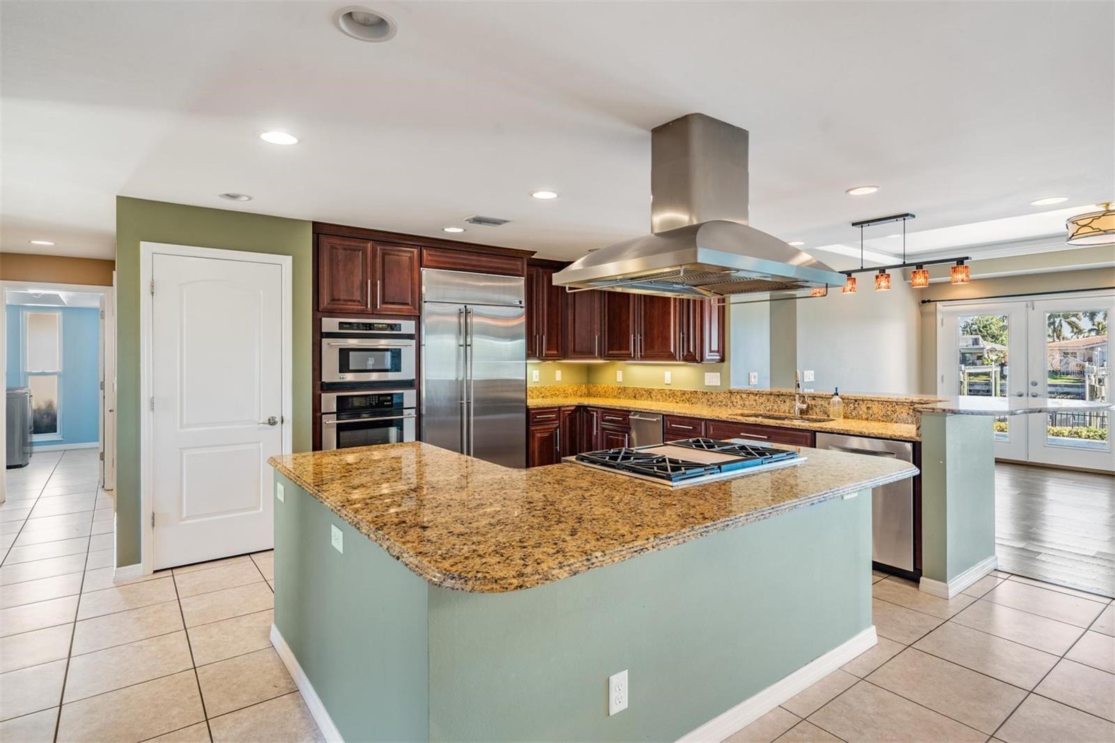 VENETIAN ISLES - Residential