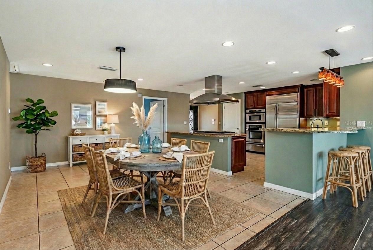 VENETIAN ISLES - Residential