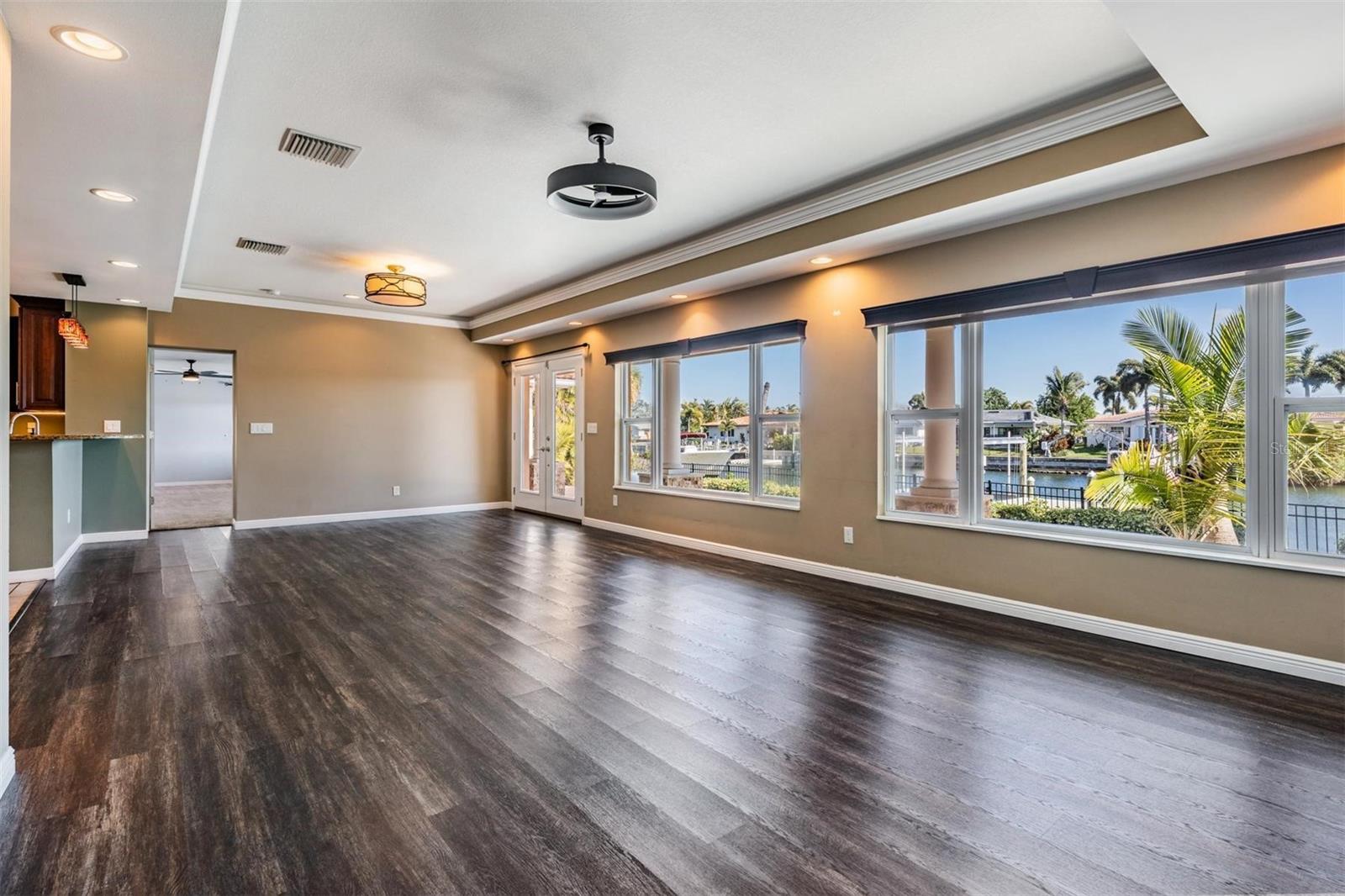 VENETIAN ISLES - Residential