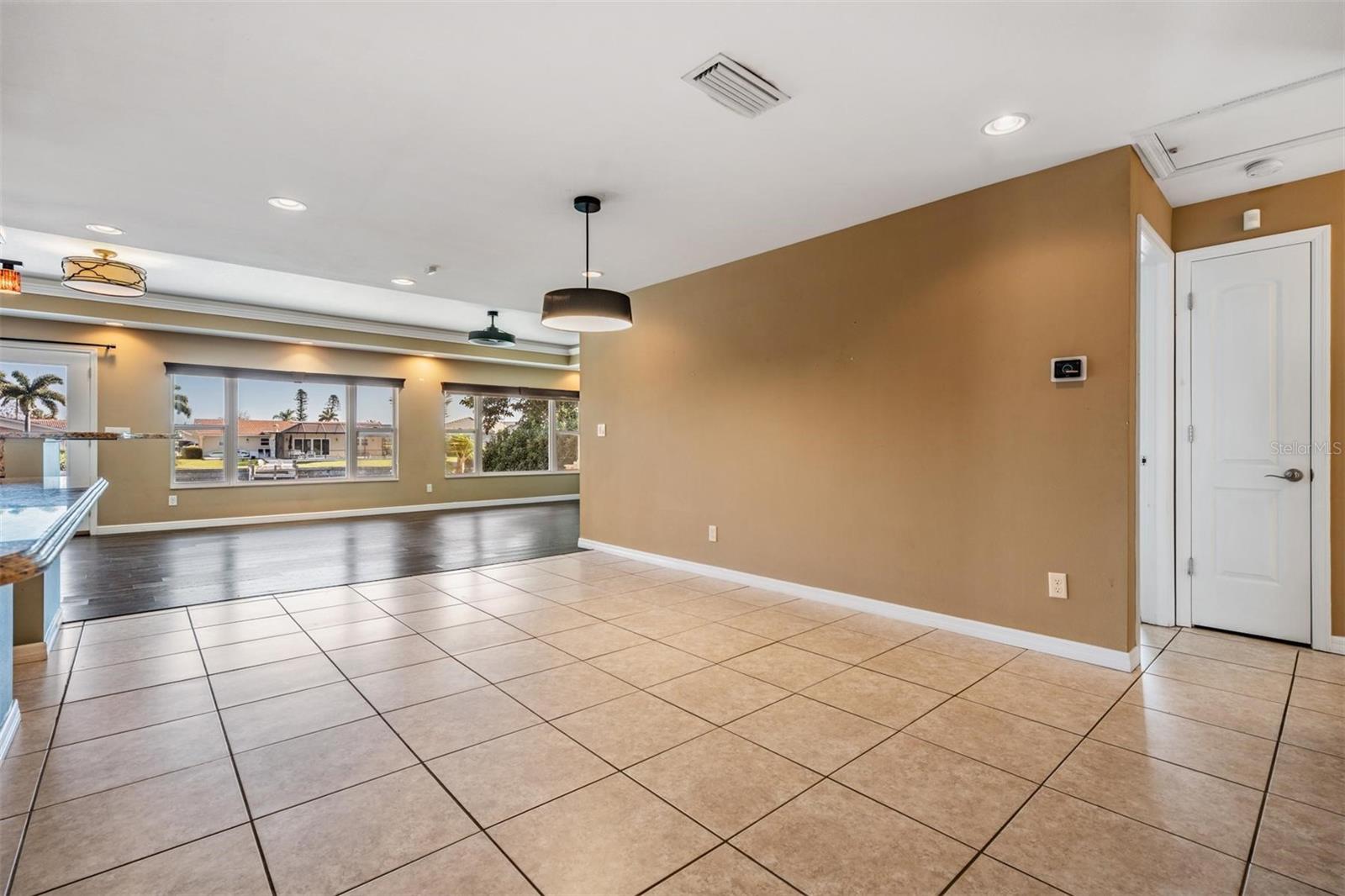 VENETIAN ISLES - Residential