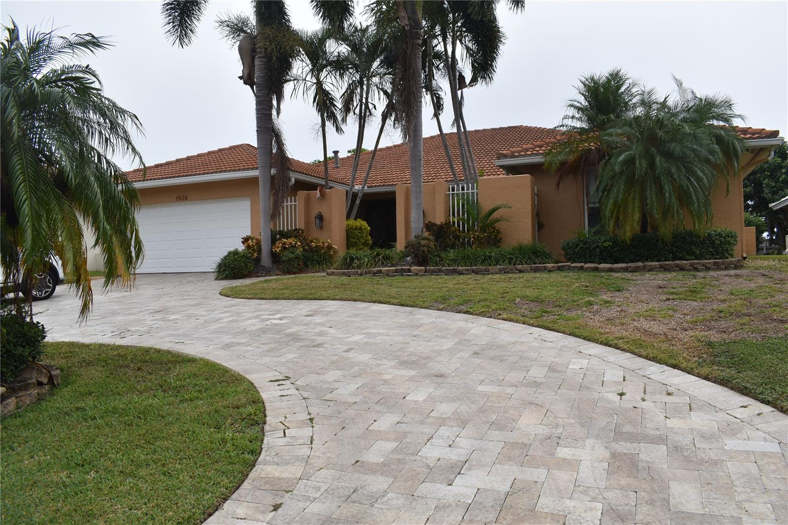 VENETIAN ISLES - Residential