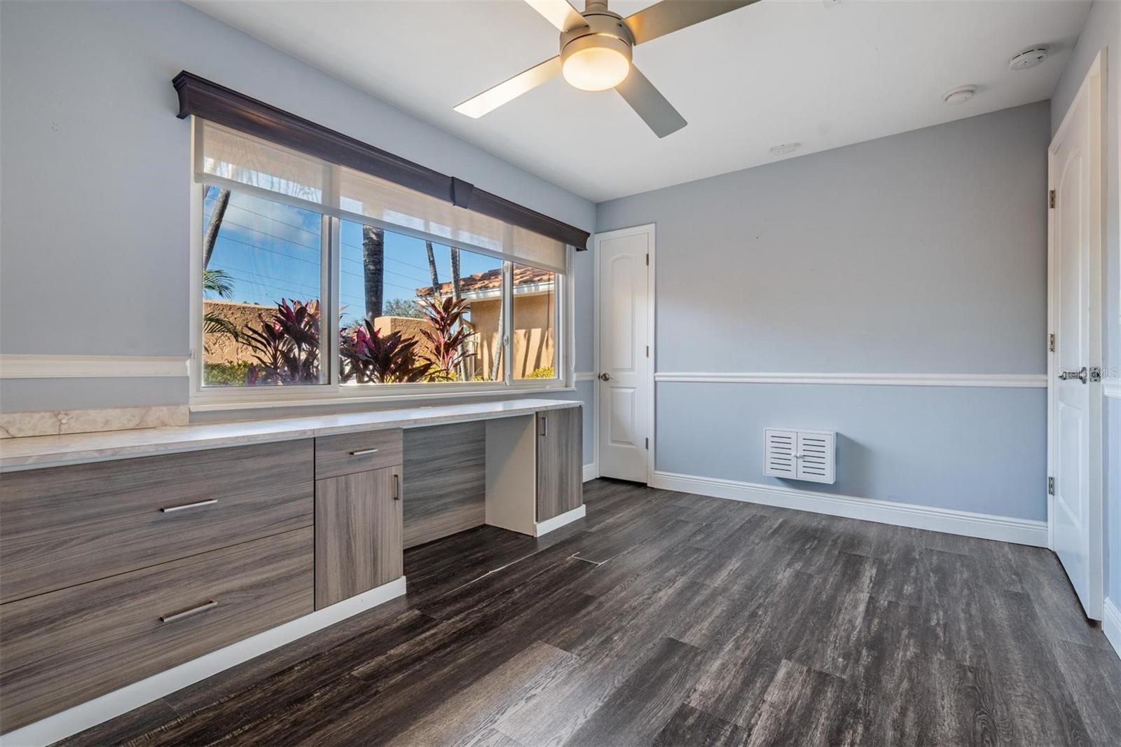 VENETIAN ISLES - Residential