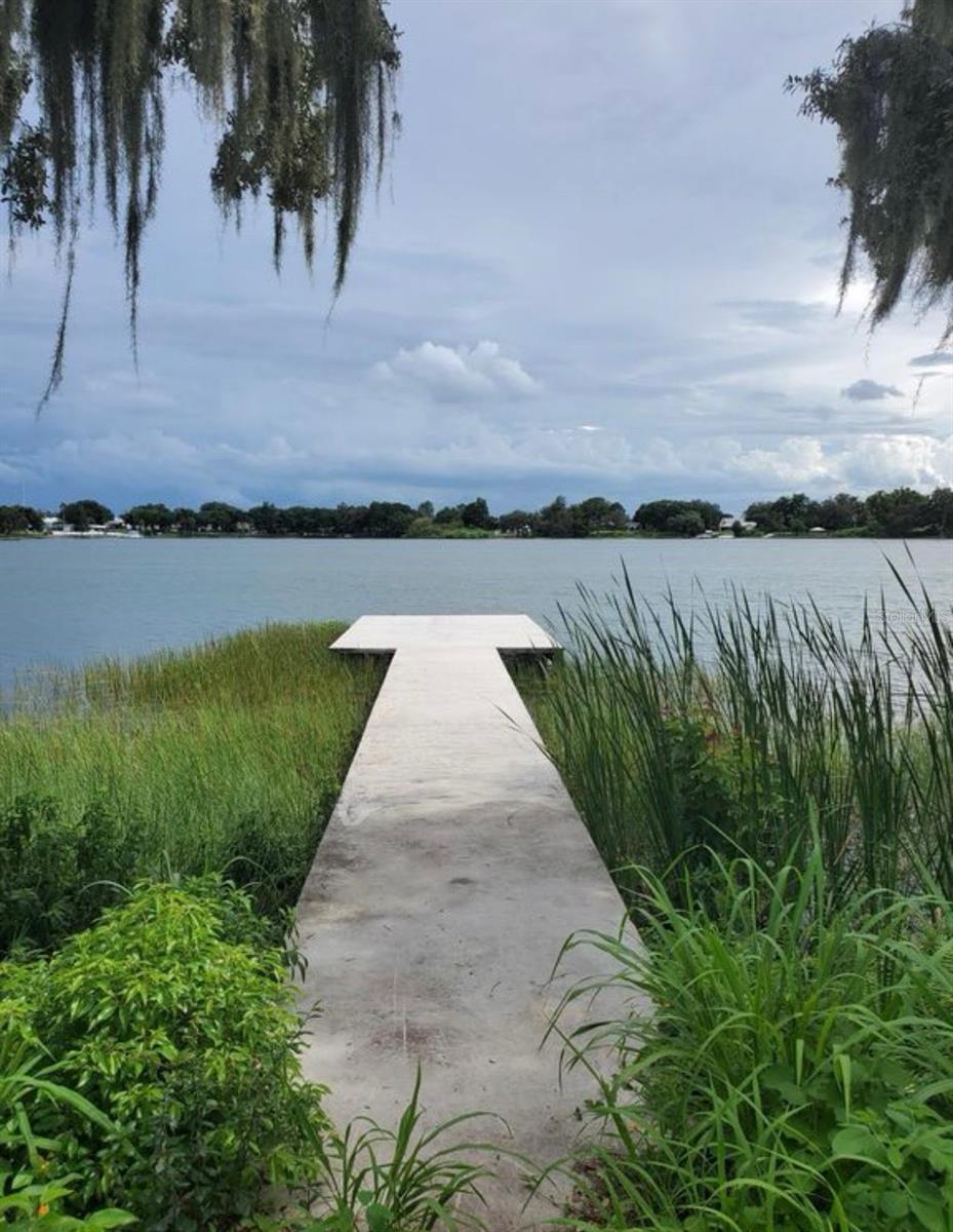 LAKE BYRD VILLAGE - Residential