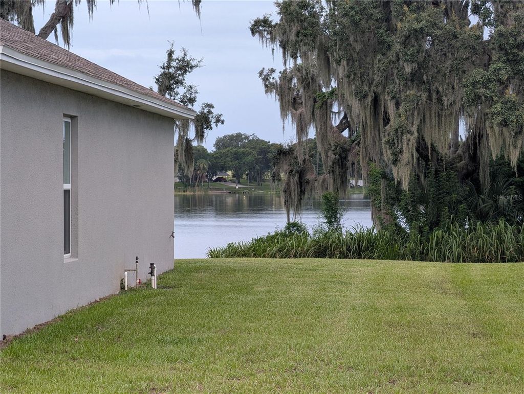 Photo of 1209 Ridge Drive, Avon Park, FL 33825 (MLS # O6330257)