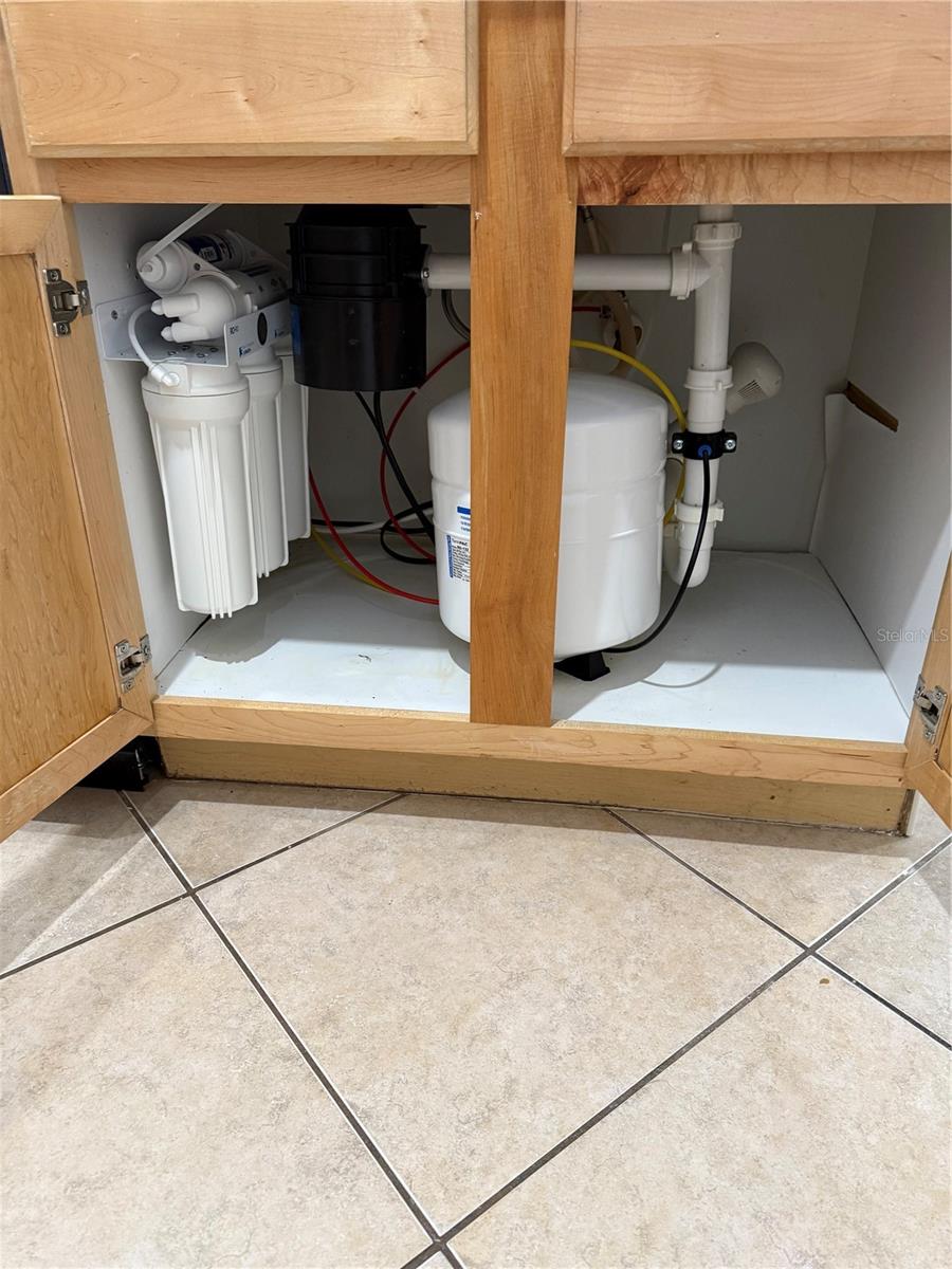 OLD TOWN VILLAGES CONDO PH 3 - Residential