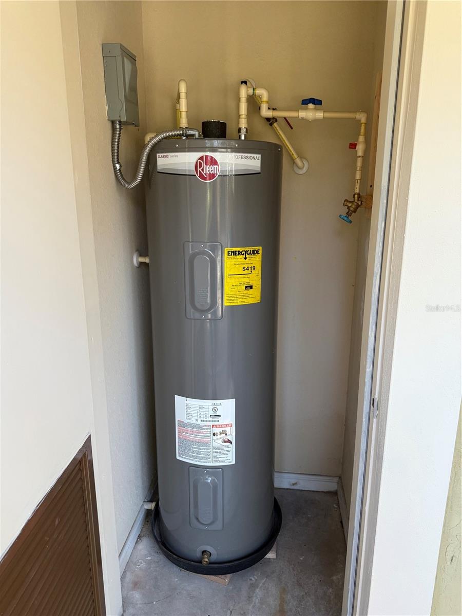 OLD TOWN VILLAGES CONDO PH 3 - Residential