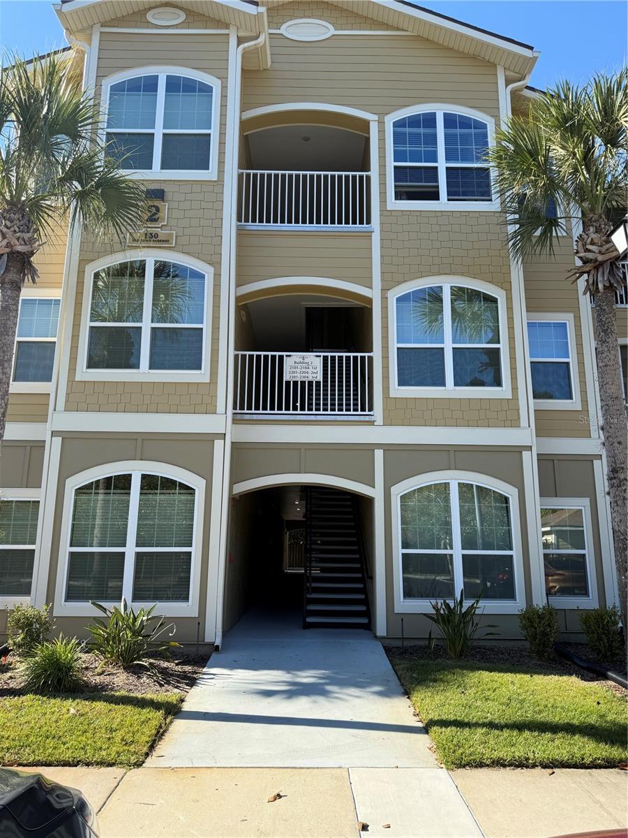 OLD TOWN VILLAGES CONDO PH 3 - Residential