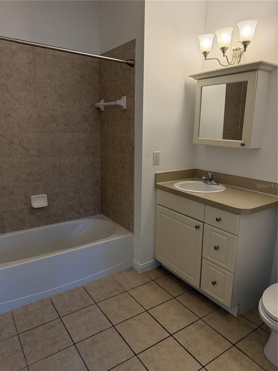 OLD TOWN VILLAGES CONDO PH 3 - Residential