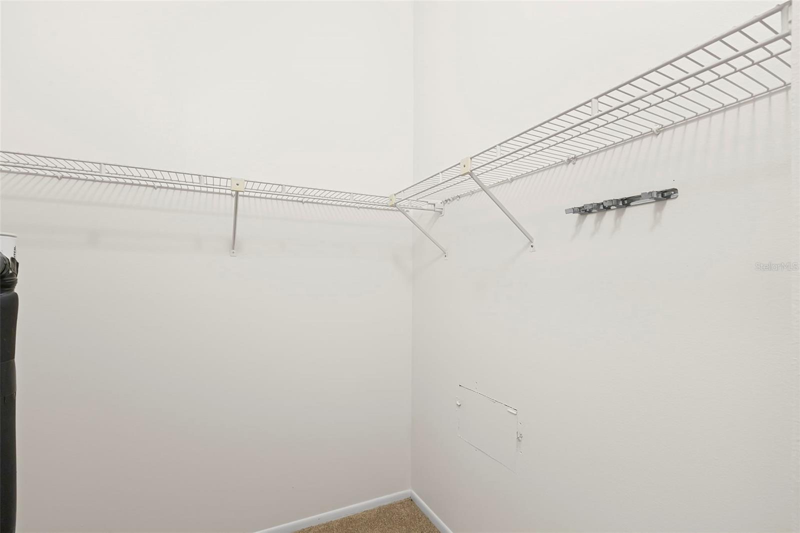 FORTY THREE WEST OAKS - Residential