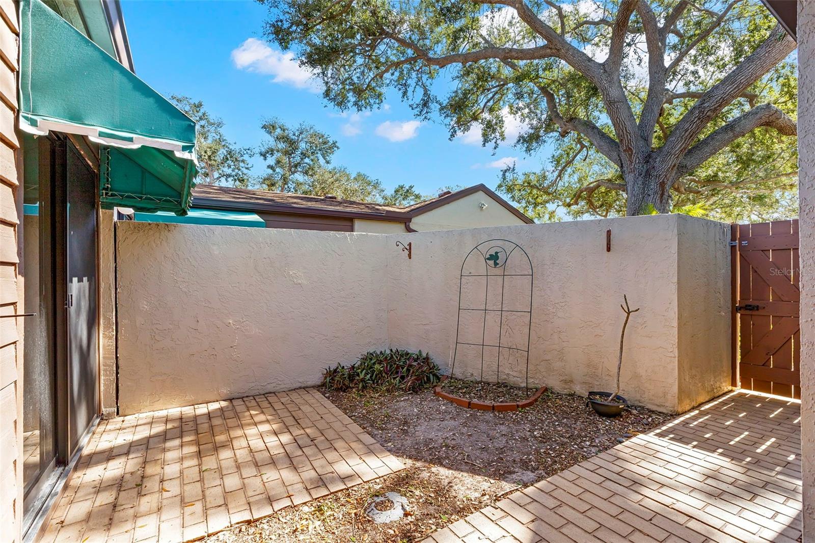 4425 PARK LAKE TERRACE N