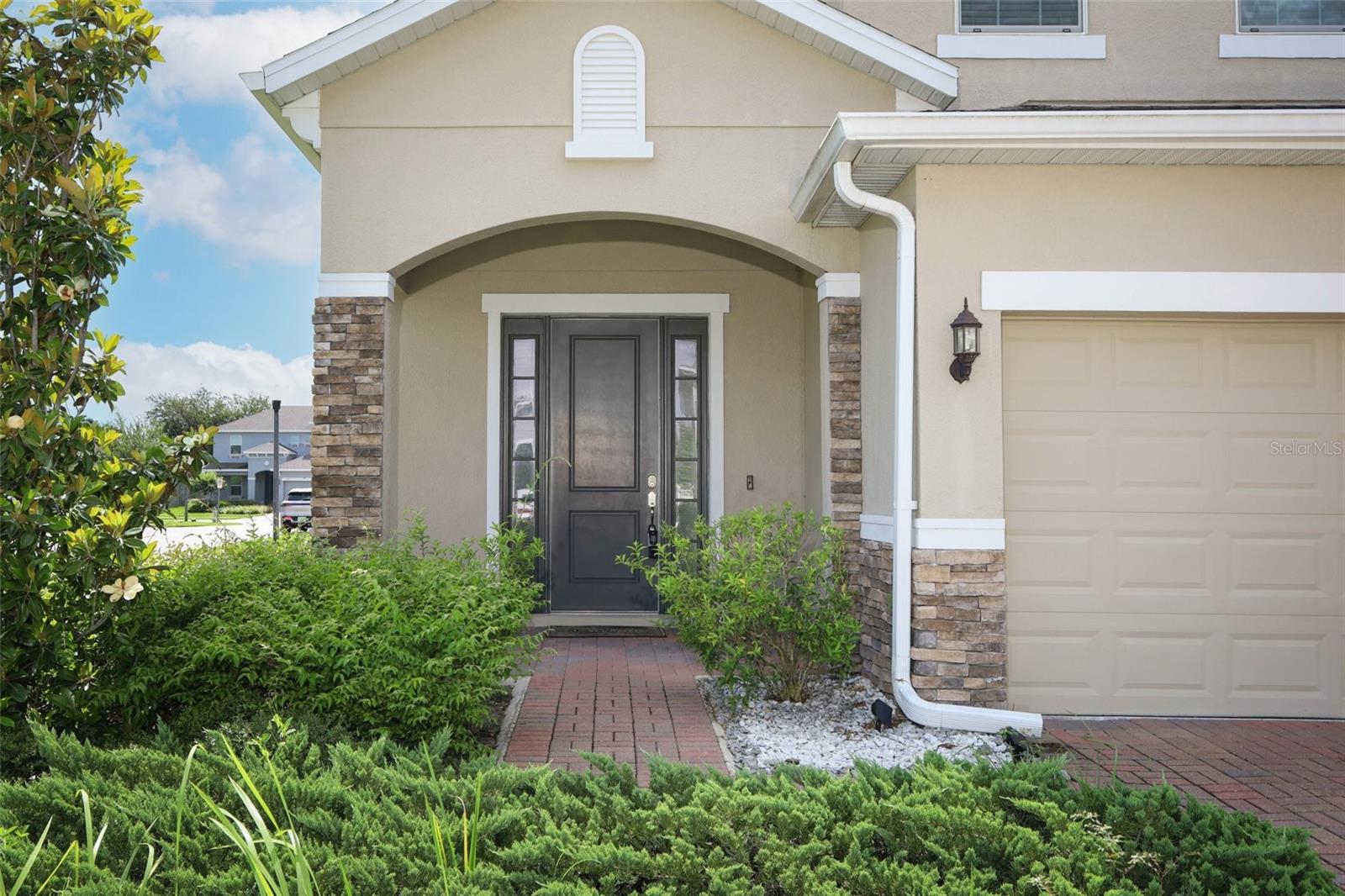 1222 CASTLEVECCHIO LOOP