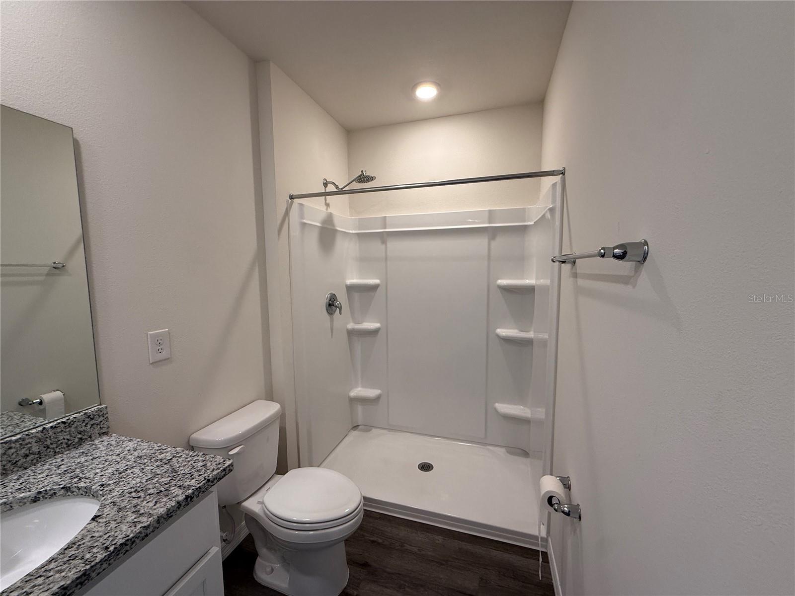 DANBURY/RIDGEWOOD LAKES - Residential Lease